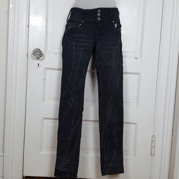 ⭐Distressed Jeans - Picture 1 of 8